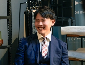 法人事業部